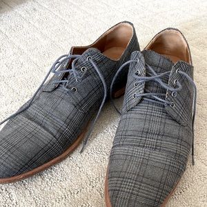 Size 43 plaid Taft derby dress shoes